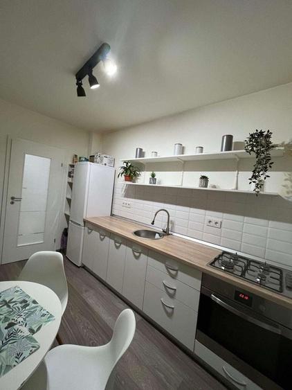 Apartament cu 2 camere decomandat în Exterior Vest