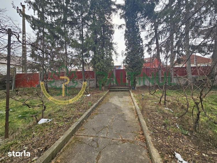 Casă cu 2 camere cu Canalizare în Trei Stejari