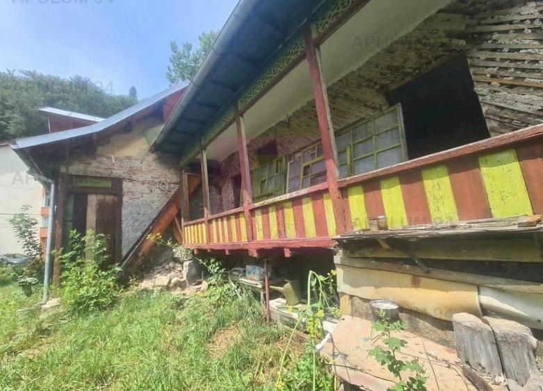 Teren de 635 mp, în Central