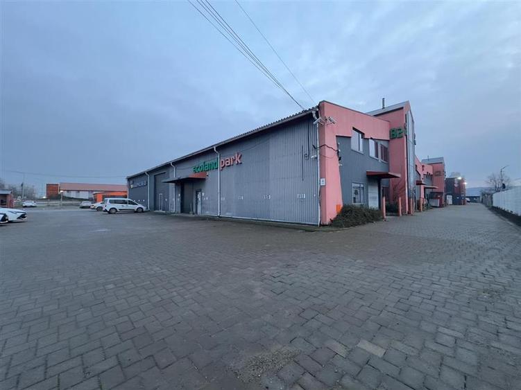 Spațiu comercial, de 350 mp, în Păcurari