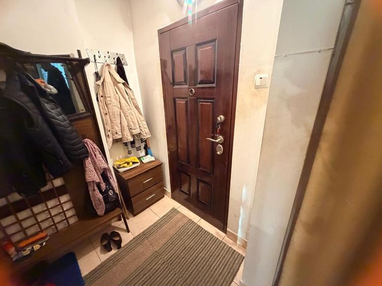 Apartament cu 3 camere în Păcurari