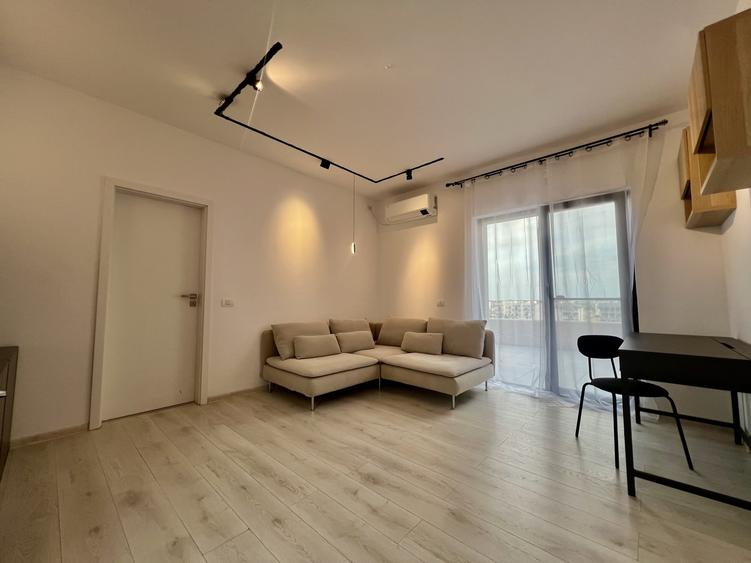 Penthouse cu 2 camere semidecomandat, mobilat în Giroc