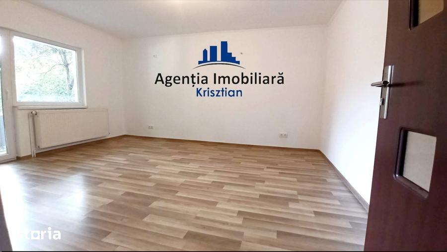 Apartament cu 4 camere decomandat în Burdea