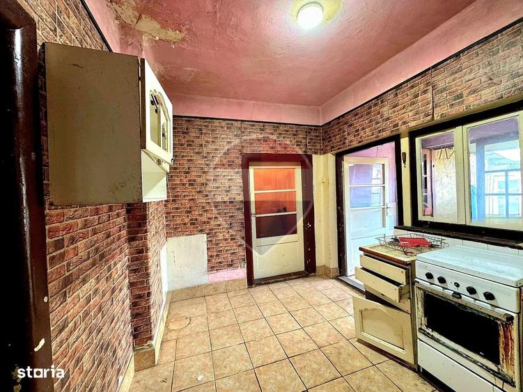 Casă cu 3 camere în Nădab