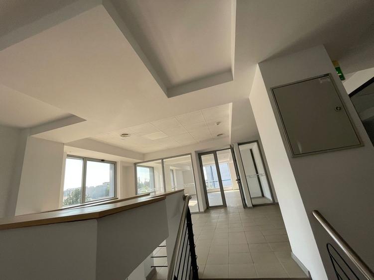 Spațiu comercial, de 380 mp, în Calea Severinului