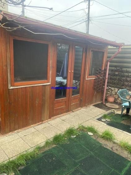 Casă cu 3 camere cu Teren 270 Mp în Brătianu