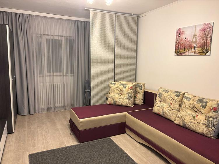 Apartament cu 2 camere decomandat în Crângași