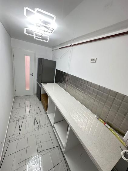 Garsonieră decomandată, mobilată în Gorjului