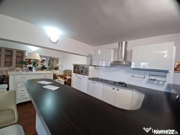 Spațiu comercial, de 1,140 mp, în Nord