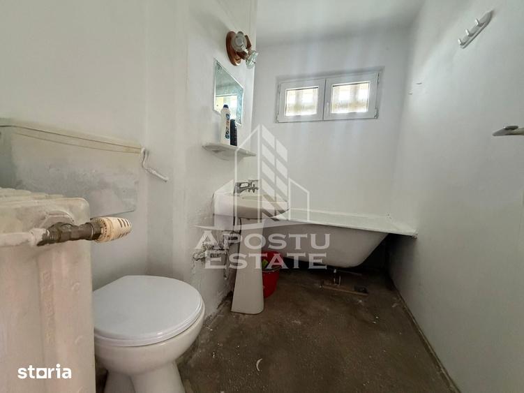 Apartament cu 2 camere semidecomandat în Girocului