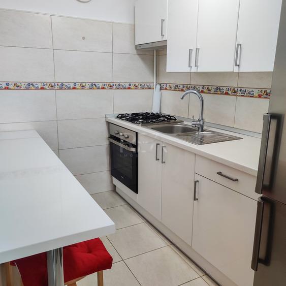Apartament cu 2 camere semidecomandat, mobilat în Moșilor