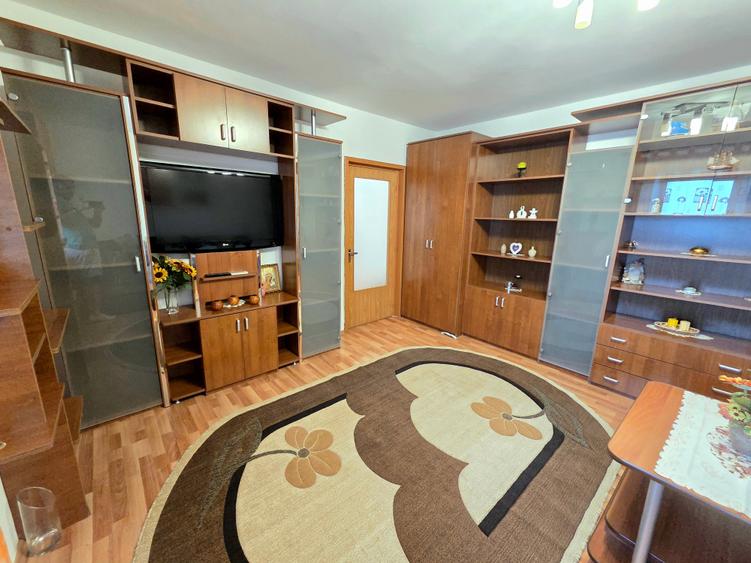 Apartament cu 2 camere decomandat în Brâncoveanu