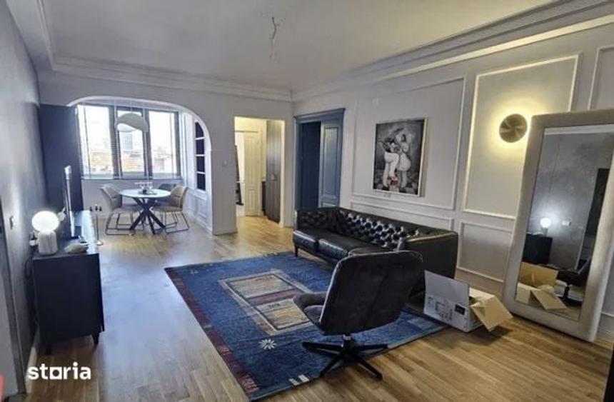 Apartament cu 4 camere în Victoriei