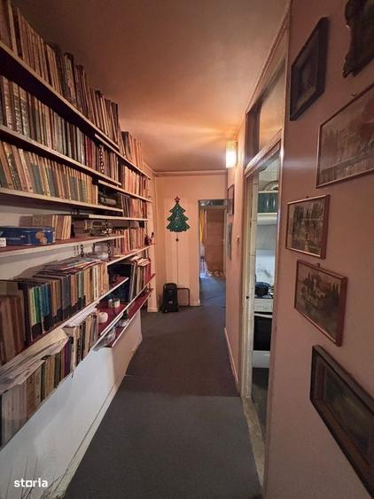 Apartament cu 3 camere în Tudor Vladimirescu