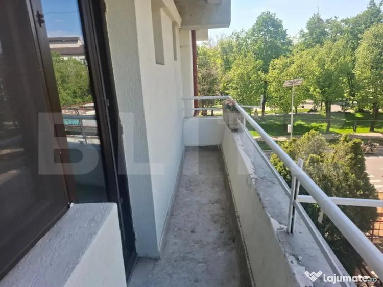 Apartament cu 4 camere decomandat în Ultracentral