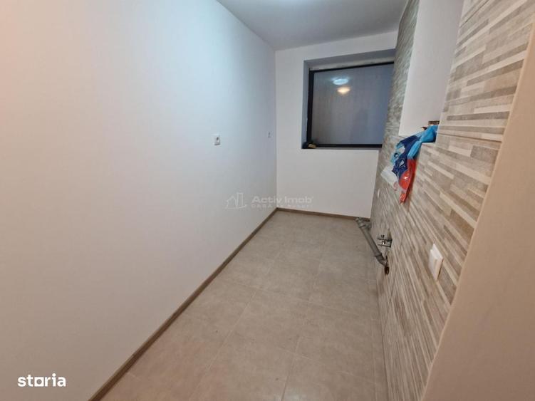 Casă cu 4 camere în Tănăsești