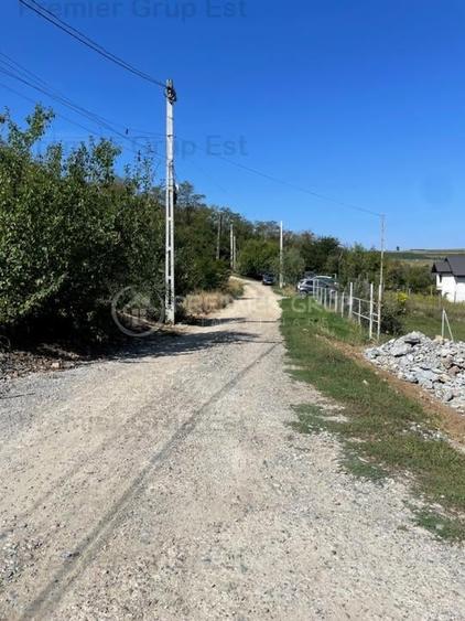 Teren Construcții intravilan de 477 mp, în Aroneanu