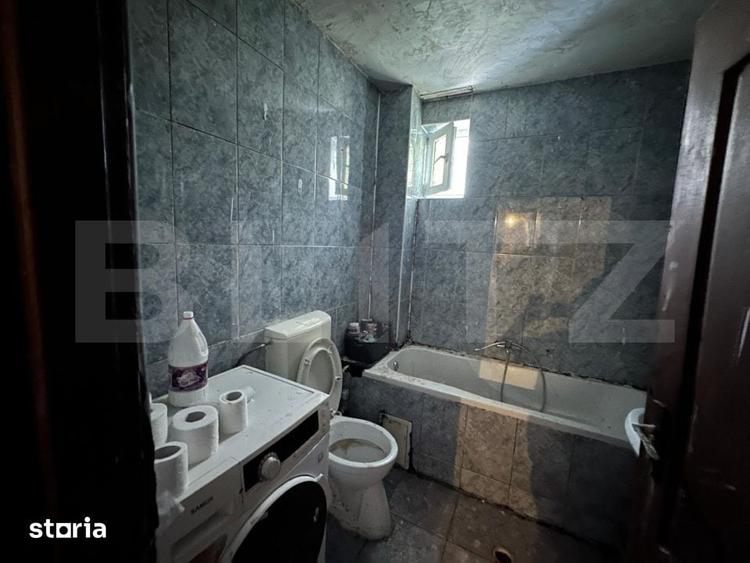 Apartament cu 3 camere semidecomandat în Cetate — fotografia 1