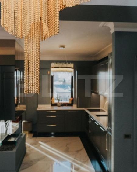 Apartament cu 3 camere decomandat, mobilat în Central