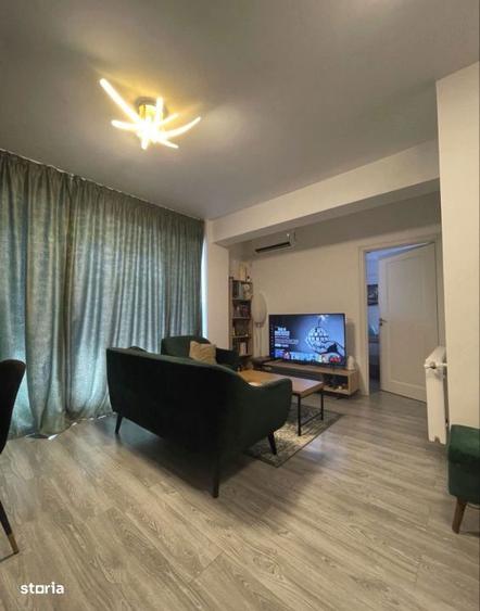Apartament cu 3 camere decomandat, mobilat în Central
