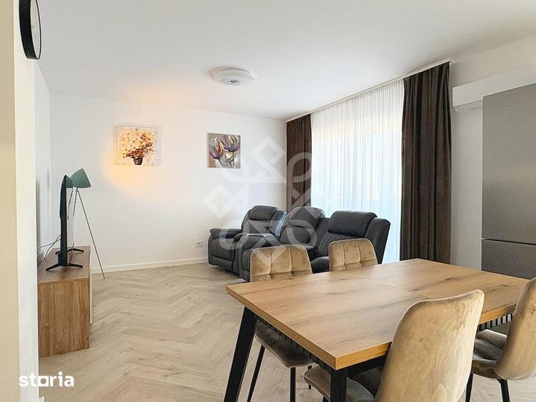 Apartament cu 3 camere decomandat în Seleuș