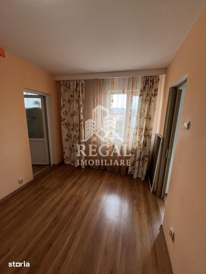 Apartament cu 2 camere, mobilat în Central