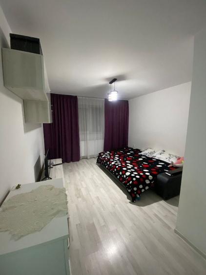 Garsonieră decomandată în Zahana