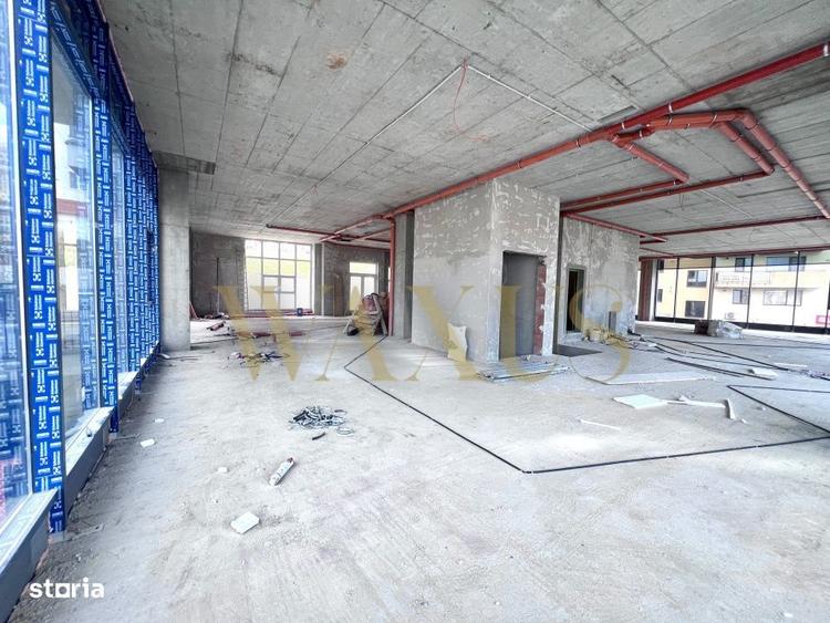 Spațiu comercial, de 430 mp, în Florești