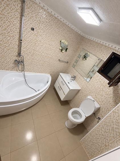 Casă cu 4 camere în Andronache