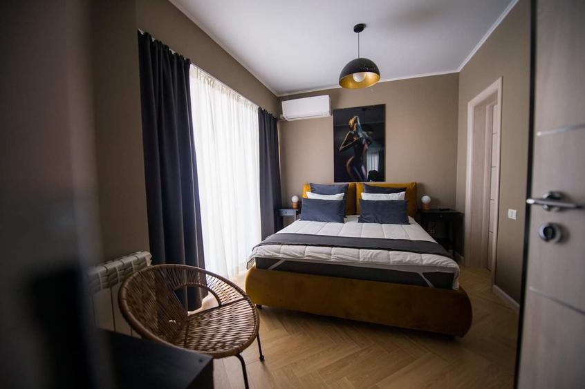Apartament cu 2 camere decomandat, mobilat în Central — fotografia 3