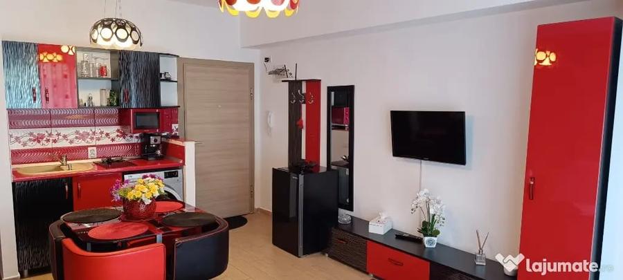 Garsonieră decomandată în Central