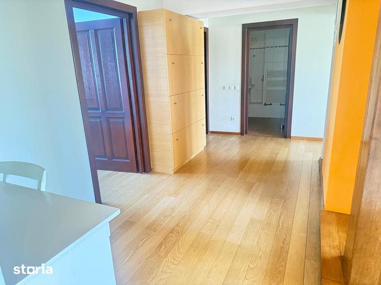 Apartament cu 4 camere în Ultracentral