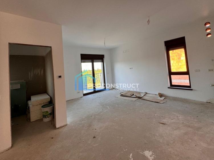 Penthouse cu 3 camere semidecomandat în Giroc