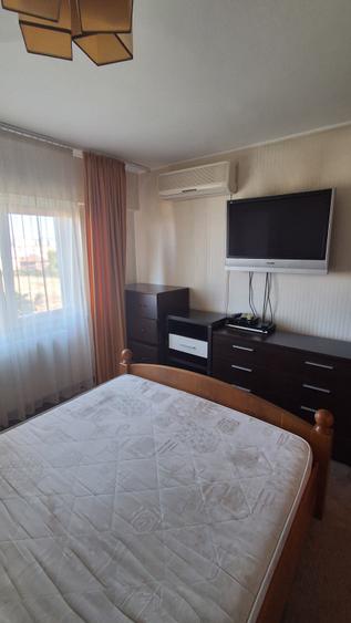 Apartament cu 3 camere decomandat în Centrul Civic