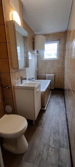 Garsonieră decomandată în Cișmigiu