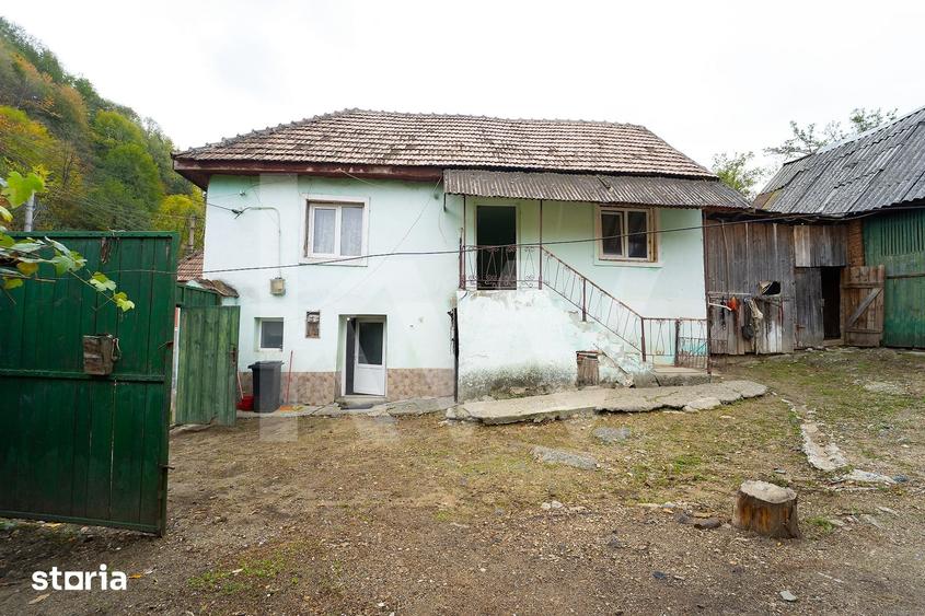 Casă cu 2 camere cu Teren 405 Mp în Central