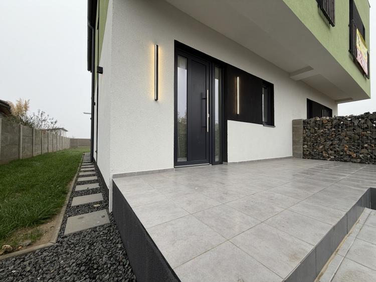 Duplex cu 4 camere cu Teren 330 Mp în Șag