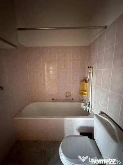 Casă cu 4 camere cu Teren 430 Mp în Km 5