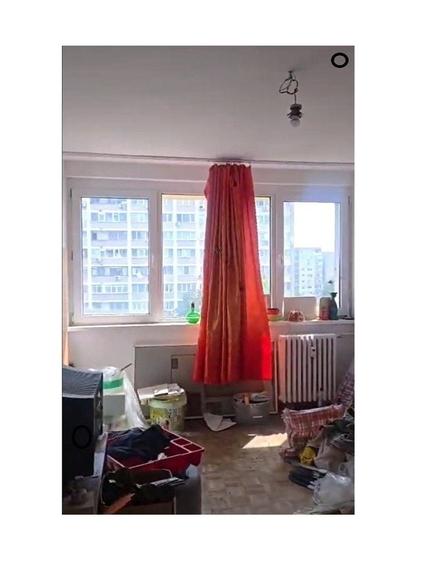Apartament cu 3 camere decomandat în Decebal