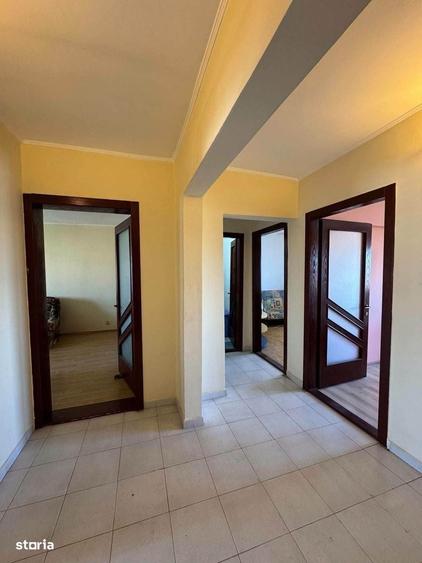 Apartament cu 4 camere în Central