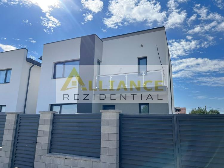 Casă individuală cu 4 camere cu Canalizare în Berceni