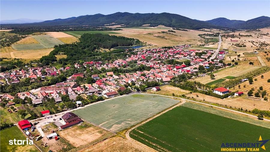 Teren de 1370 mp, în Măieruș