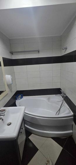 Apartament cu 2 camere semidecomandat în Sud