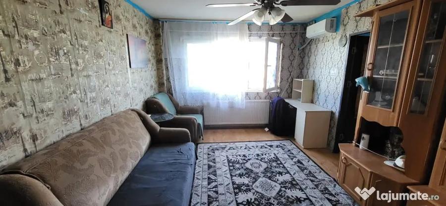 Apartament cu 2 camere semidecomandat în Peneș Curcanul