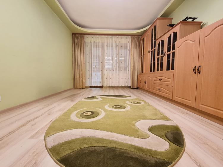 Apartament cu 3 camere decomandat, mobilat în Ștefan cel Mare