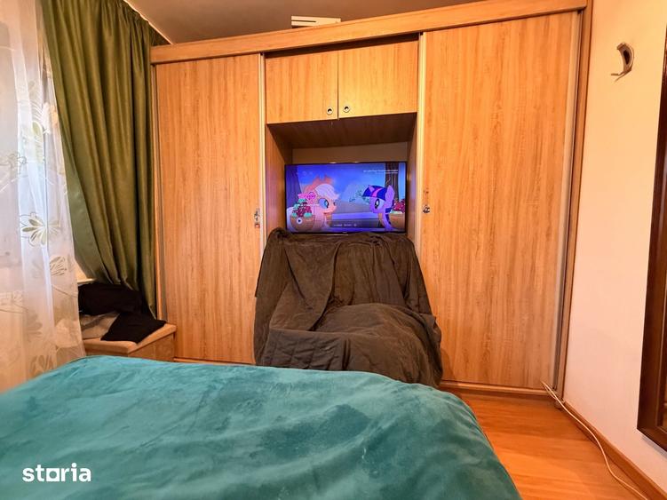 Apartament cu 3 camere decomandat în Crângași