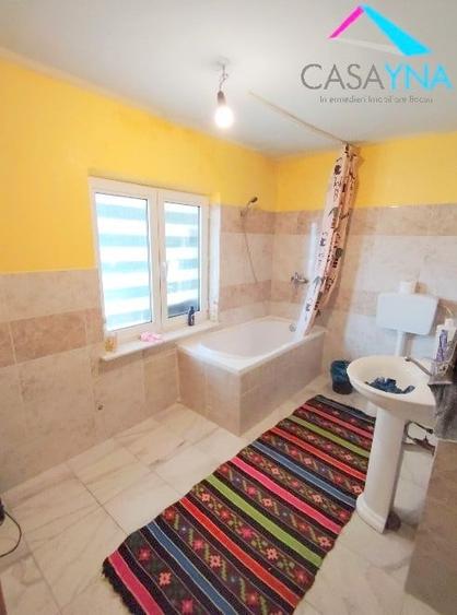 Casă individuală cu 5 camere cu Teren 643 Mp în Sud