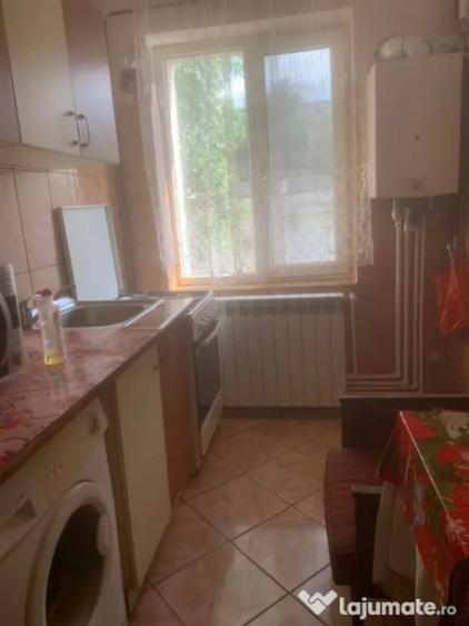 Garsonieră decomandată în Păcii