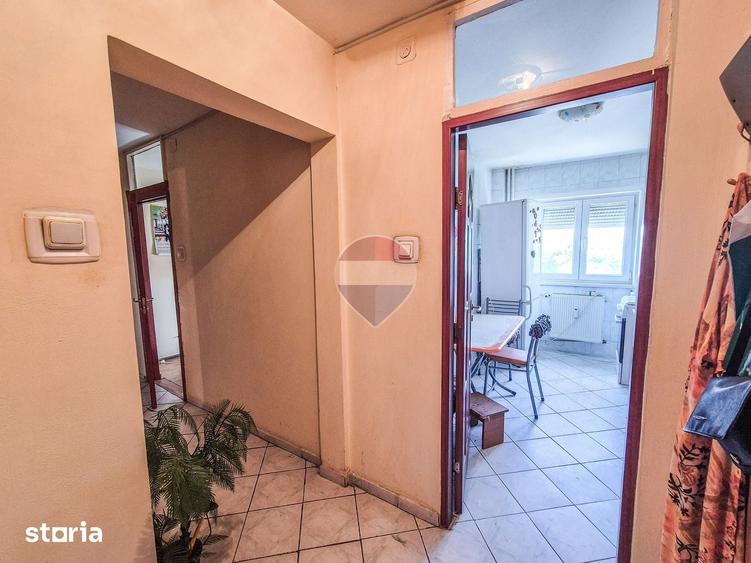 Apartament cu 2 camere decomandat în Gara de Nord