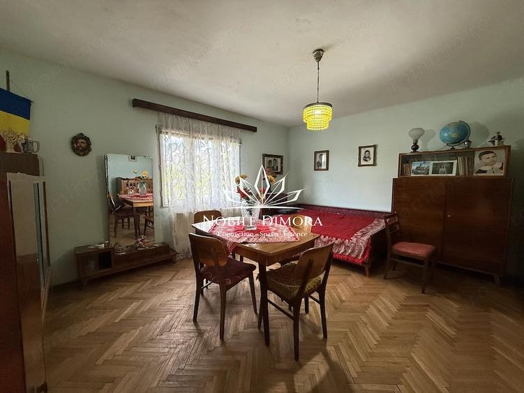 Casă cu 4 camere cu Teren 398 Mp în Central